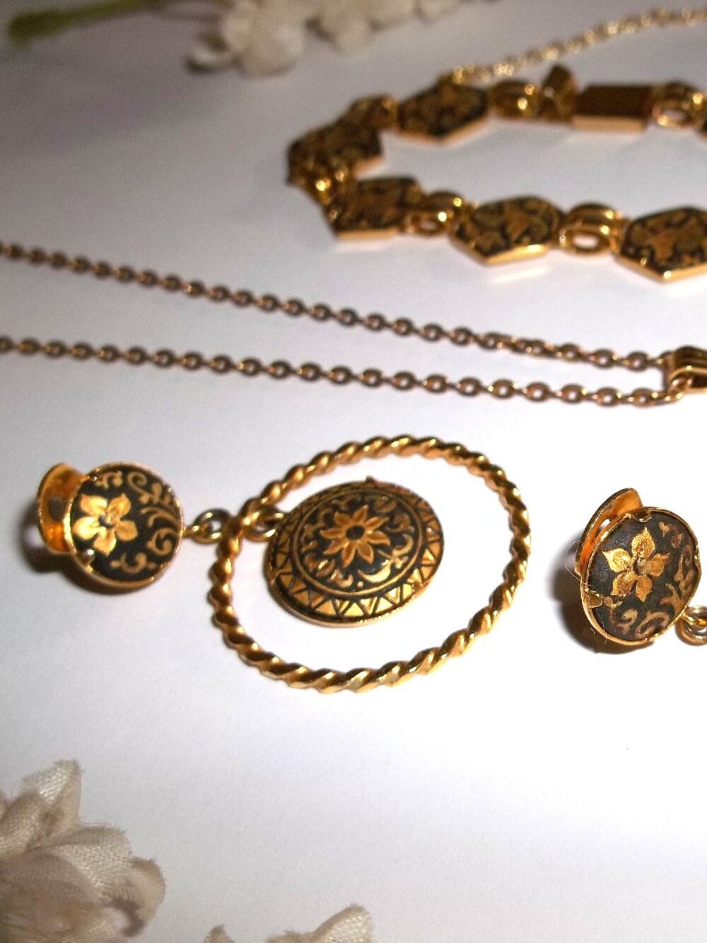 Vintage Damascene Costume Jewelry Set Japanese Style Gold Black Bird Flower D548 - Picture 7 of 8